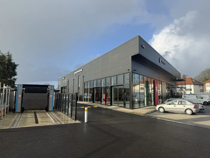 The finished Tates Hyundai and Vauxhall Showroom and forecourt